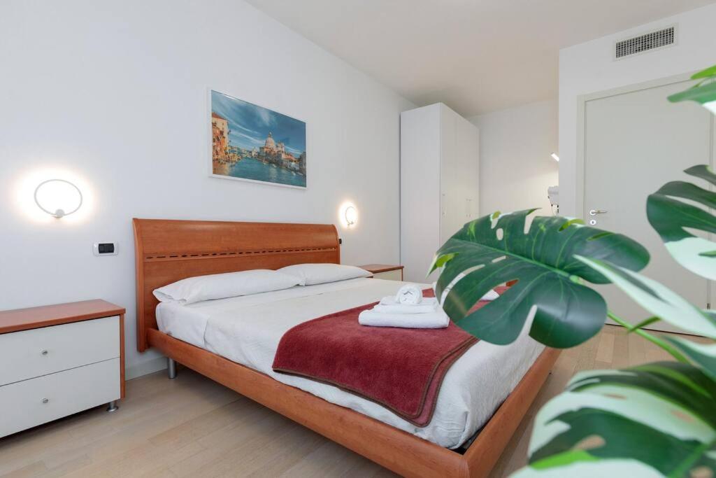 10 Min From Venice Free Garage Lovely Flat Местре Екстериор снимка