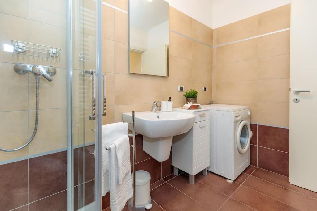 10 Min From Venice Free Garage Lovely Flat Местре Екстериор снимка