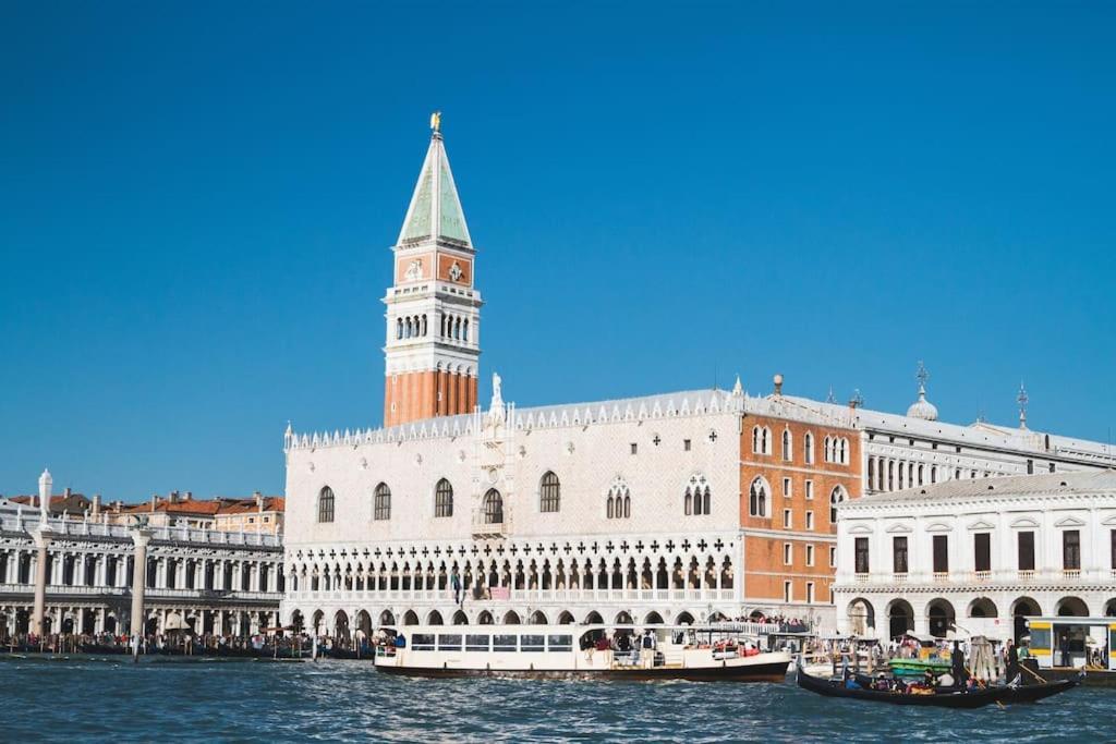10 Min From Venice Free Garage Lovely Flat Местре Екстериор снимка
